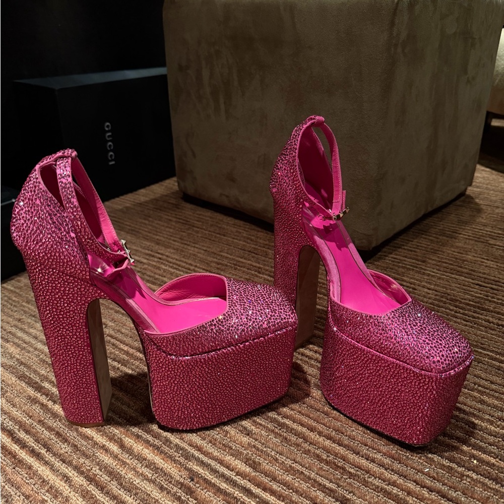 Valentino Garavani Pink Platform Heels Discobox